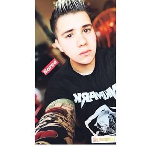 Meet your Posher, Chris